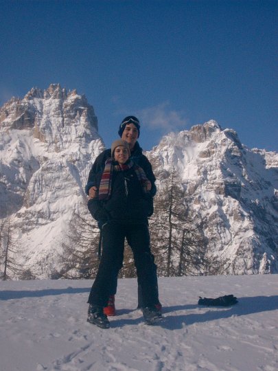 29.18.JPG - Adam z Tosią na nartach w Alpach.