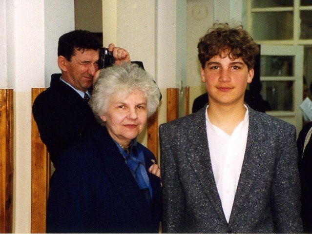 IMg0017.jpg - Adaś ze swoją nauczycielką.